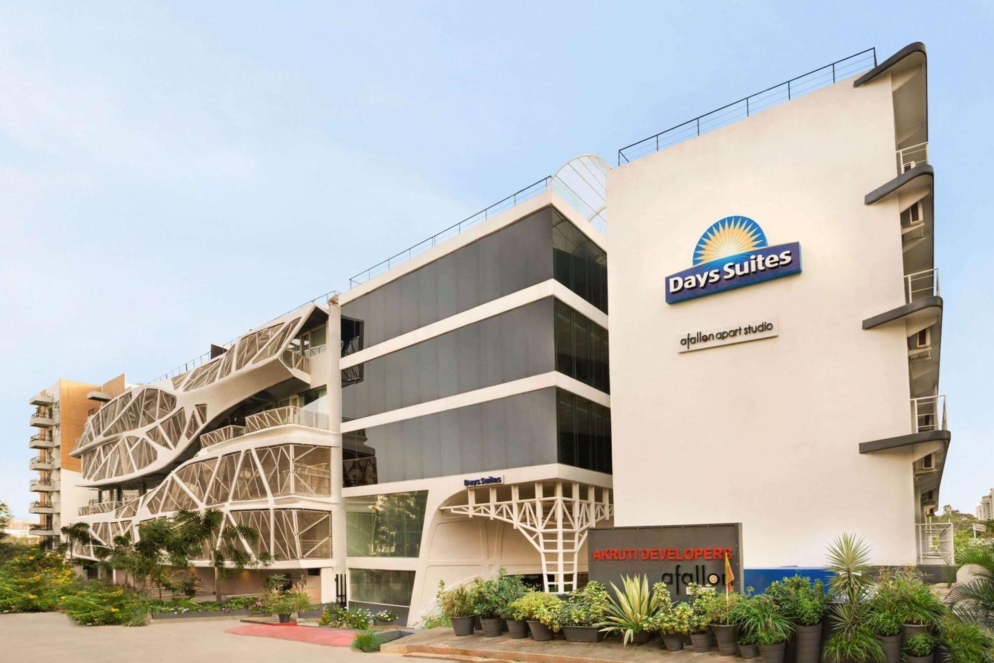 Days Inn & Suites By Wyndham Bengaluru Whitefield Екстериор снимка